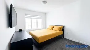 Keppel Circle Residence - Image 1