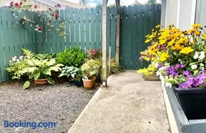 Swallow's Rest Garden Apartment - Image 3