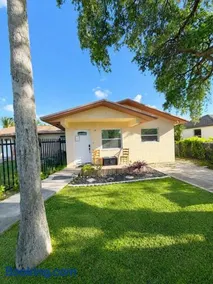 Modern Miami Home w Free Parking Wynwood & Beach - Image 1