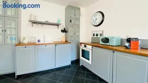 APARTELLO Modern Apartment - Balkan Breeze 7 - Image 3