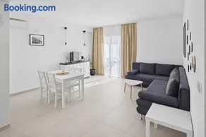 J&B Apartment - Image 1