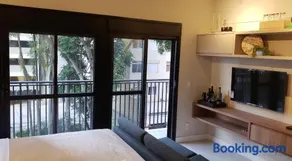 31 New studio w/ fast reliable wifi, balcony and gym - Image 3