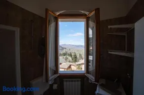 Dolce Rifugio sul Castello - Incantevole appartamento a due passi dal centro con Garage - Image 1