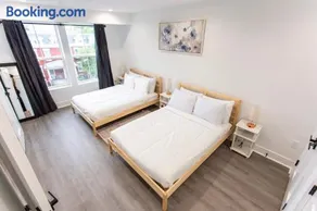 Elegant Petworth Escape 6 Bed Urban Retreat - Image 2