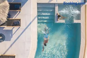 Bohemian Villas - Private Infinity Pools & Panoramic Sea View - just 500m from Beach - Image 2
