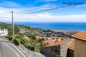 Hostdomus - Brezza Marina House - Image 1