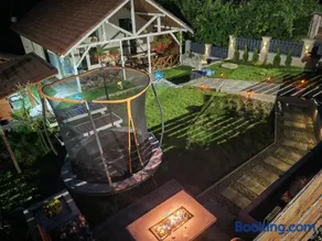 Cabana Tudor - Image 1