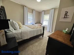 Townhouse On The Prairie - Image 1