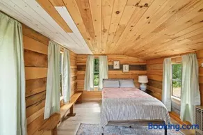 Cute Cabin in the Woods - Image 2