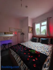 Aura - Free Parking - Sleeps 6 - M20-FolkestoneCentralStation - Image 3