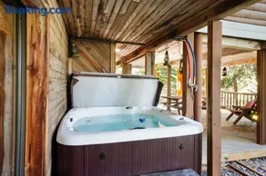 Beartooth Lodge with Hot Tub and Stuart Falls Views - Image 2