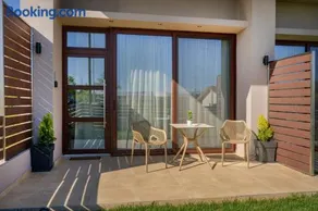 Byzantino Apartments Nea Roda - Image 1