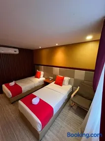 Benhas Hotel Bukittinggi - Image 2