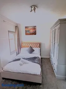 G&P City Luxury with 5G Wifi and Free Parking - Image 3