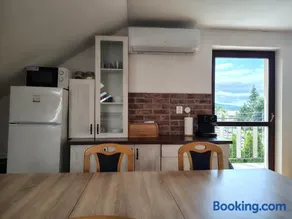 Apartment 2 - Image 2
