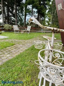 Pavliani Cliffside Retreat - Image 5
