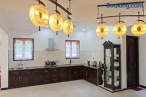 Private Luxury Home With Spacious Design - Image 5