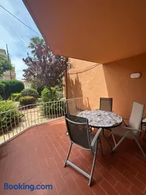 Apartamento céntrico con amplia terraza en L'Estartit - Parking incluido - Image 2