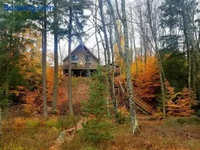 Boot Lake Retreat Cabin - Image 2