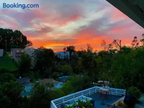 Hillside Hideaway - Private Woodland Hills Canyon Suite - Image 5