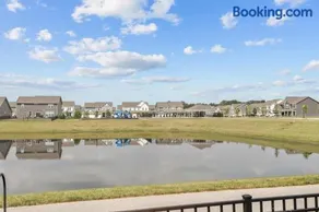 Modern, newer home, King bed, near Indianapolis - Image 3