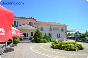 Hotel Gracja - Image 1