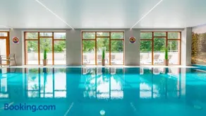 Apartamenty z basenem i saunami STONE HILL RESORT III VIP Centrum by Royal Aparts - Image 3