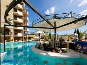 Hotel Golden Ina - All Inclusive - Beachfront - Image 5
