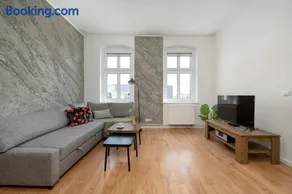 Spacious Apartment with WiFi & Smart TV Remote Working by Noclegi Renters - Image 1