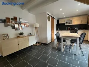 Maison calme et ombragée, idéalement située - Image 5