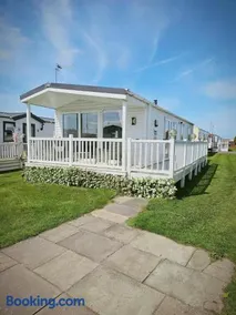 Lyons robin hood lodge Rhyl - Image 2