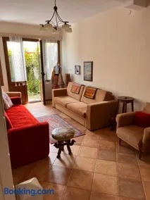 ΚΥΑΝΟΝ παραδοσιακή μονοκατοικία στην Φλώρινα - Image 4