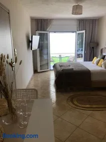 Luxury Villa Aposto Lou - Image 1
