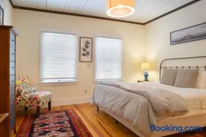 Quietside Quarterdeck Dual King Wings, Bunk Room, Fire Patio & Pet-Friendly - Image 4