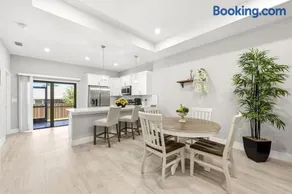 Cozy & Elegant 3BR Home - Image 5