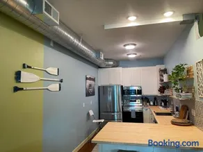 Pepin Marina Retreat Street Level Loft Apartment - Image 1