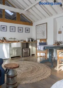 Crafts Hill Barn - Image 4