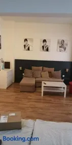 Ferienwohnung im Erdgeschoss mit Terrasse - Image 1