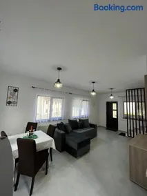 Cabanele Păstrăvăriei Parva - Image 4