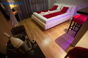 Gentleman Dog Apartment - Image 2