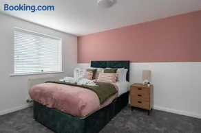 Spacious 5Bedroom Stay - Great for Groups - Image 5