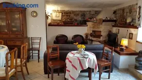 Mama's & Papa's house - Image 5