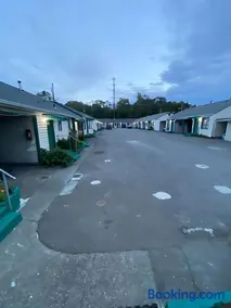 Tacoma Center Motel - Image 2
