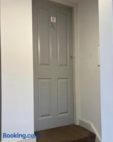 Unique, Large 2 bedroom Flat - Image 4
