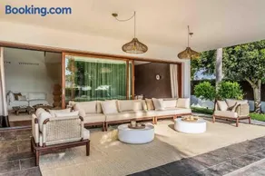 A paradise with ocean views - Image 5