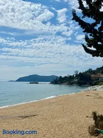 Seaside Happy Place-apartment in Palio Kavala - Image 1