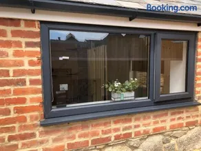 Exclusive Modern decorated 1 Bedroom Detached Studio - Image 5
