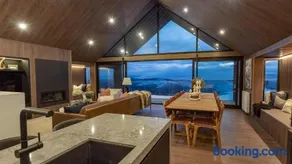 Peak Chalet - Image 3