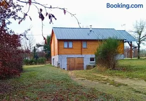 Chalet - Image 1