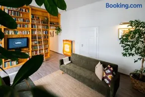 theleaf - design apartment & café - Image 2